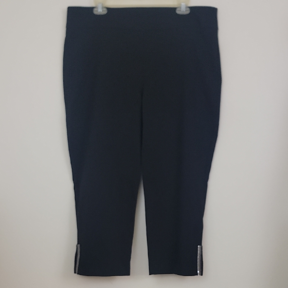 JM Collection Black Cropped Pants w/ Silver Accents on Hem Slits XL